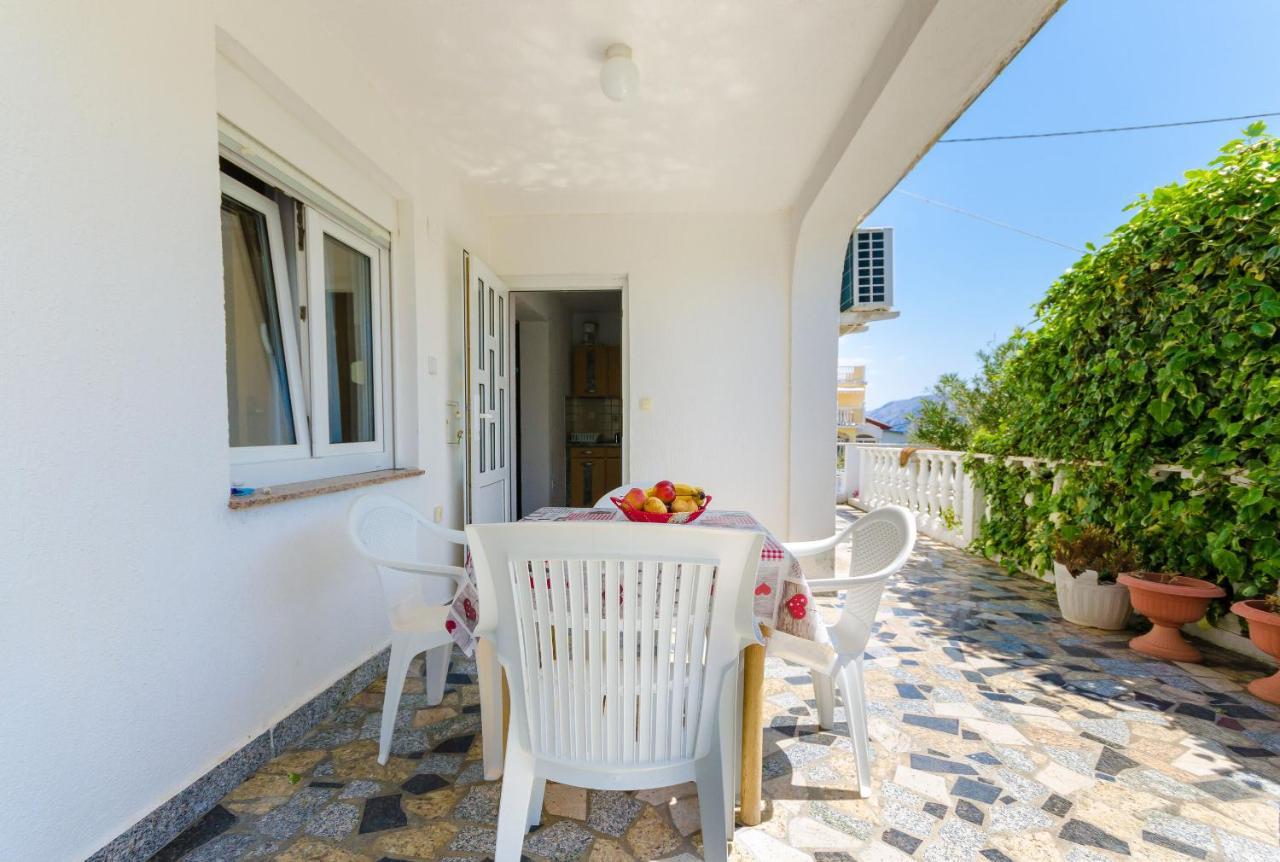 Apartments Ester Лопар Экстерьер фото